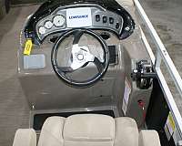 sun-tracker-boat