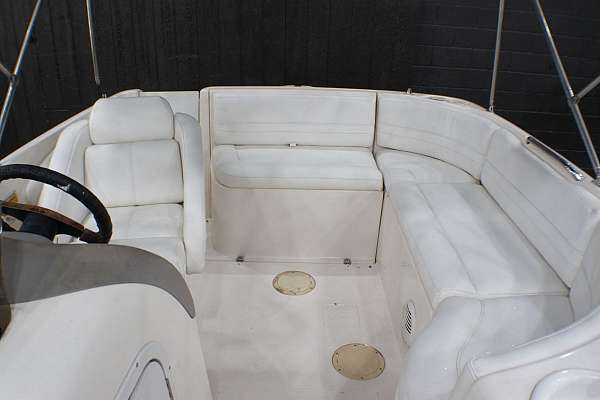 used-deck-boat-boat-for-sale