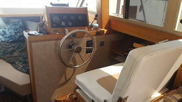 boat-for-sale-with-a-gasoline-engine-in-glendale-az