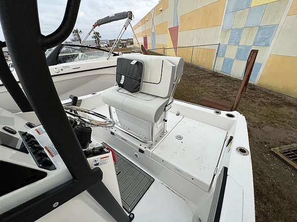 new-center-console-boat-for-sale