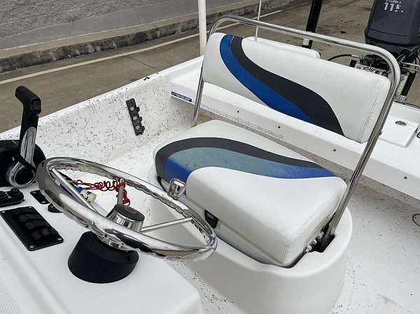 center-console-boat