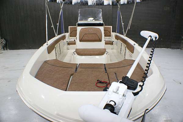 deck-boat-boat-for-sale