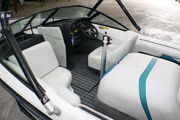 used-boat-for-sale-in-mcqueeney-tx